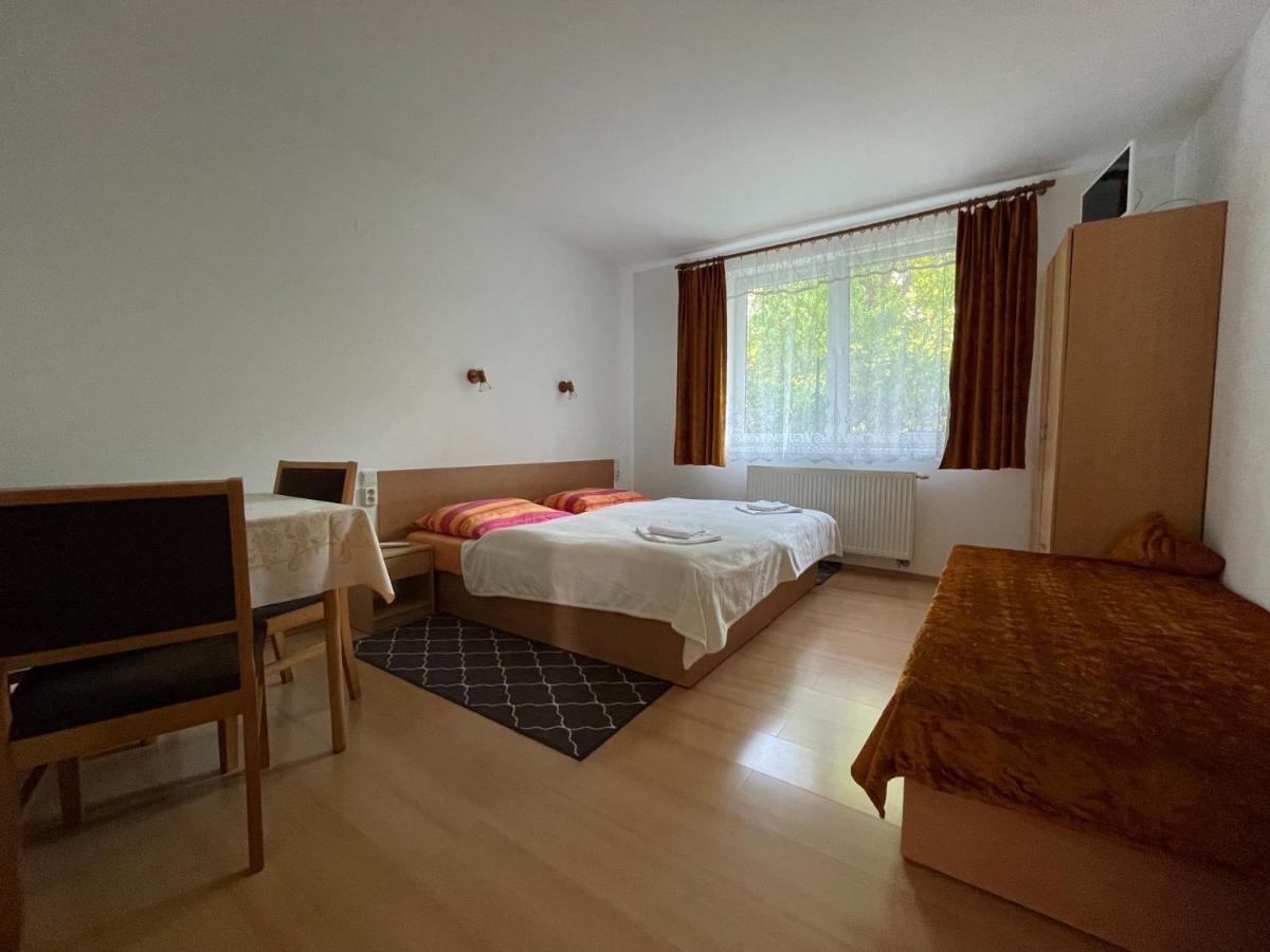 Privat Hotos Apartment Liptovsky Mikulas Luaran gambar